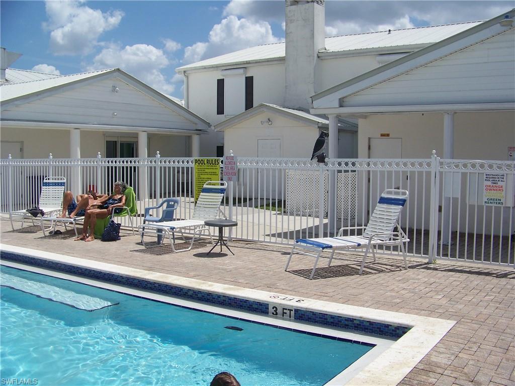 CARRIAGE VILLAGE - Residential