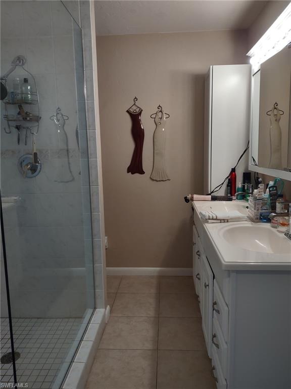 MANATEE BAY CONDO - Residential