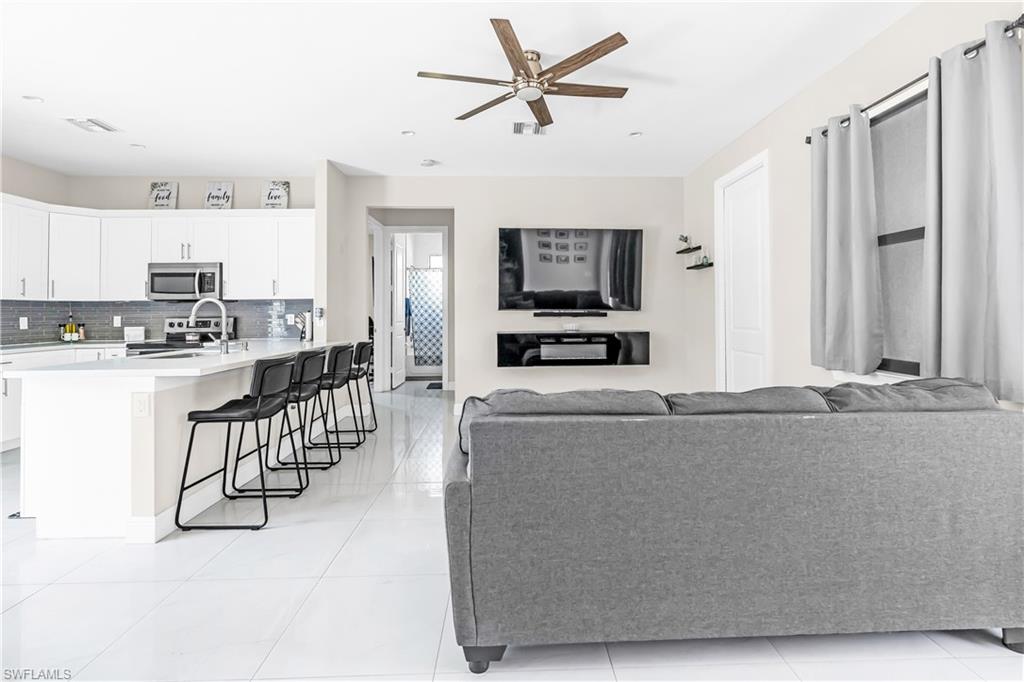 GOLDEN GATE ESTATES - Residential