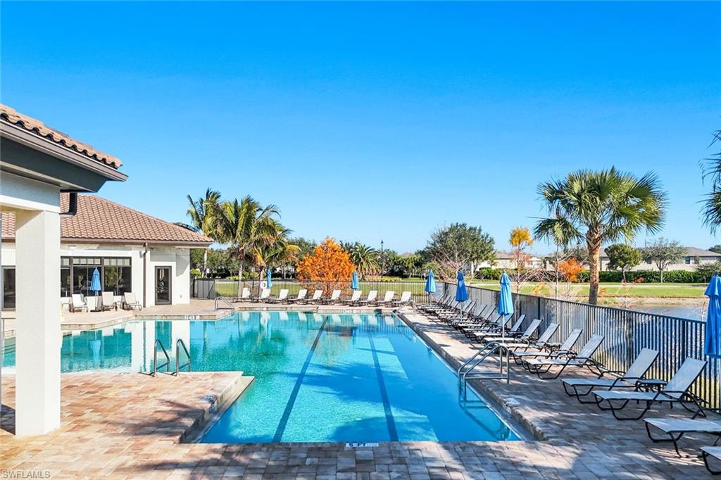 PORTICO - Residential