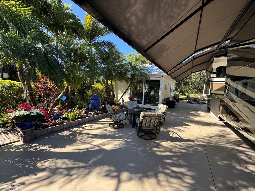 RIVERBEND MOTORCOACH RESORT - Land