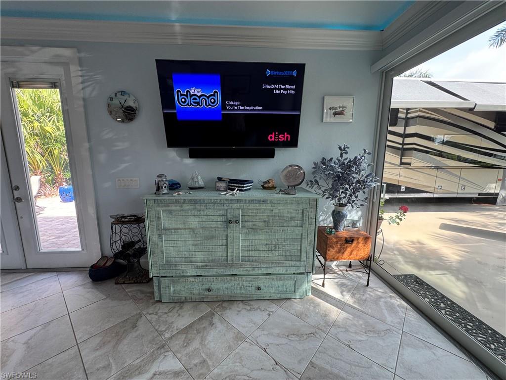 RIVERBEND MOTORCOACH RESORT - Land