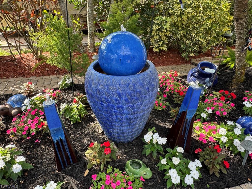 RIVERBEND MOTORCOACH RESORT - Land