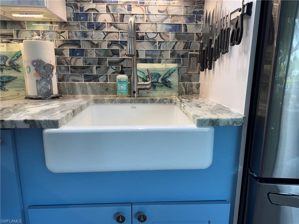 RIVERBEND MOTORCOACH RESORT - Land