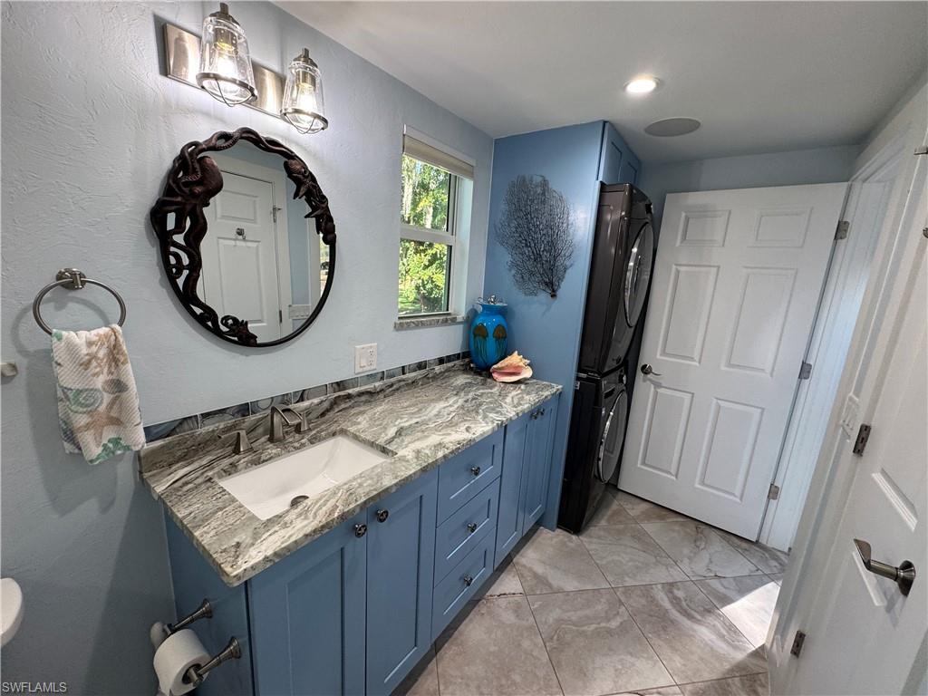 RIVERBEND MOTORCOACH RESORT - Land