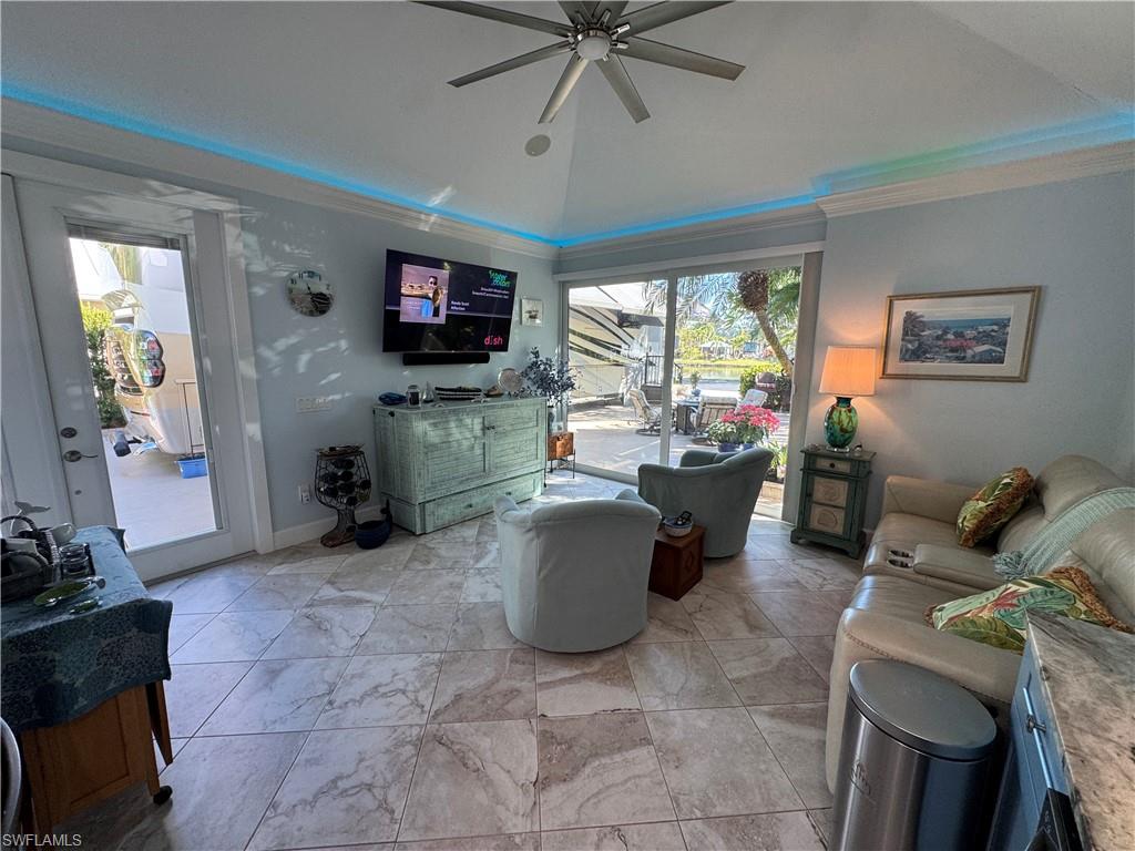 RIVERBEND MOTORCOACH RESORT - Land