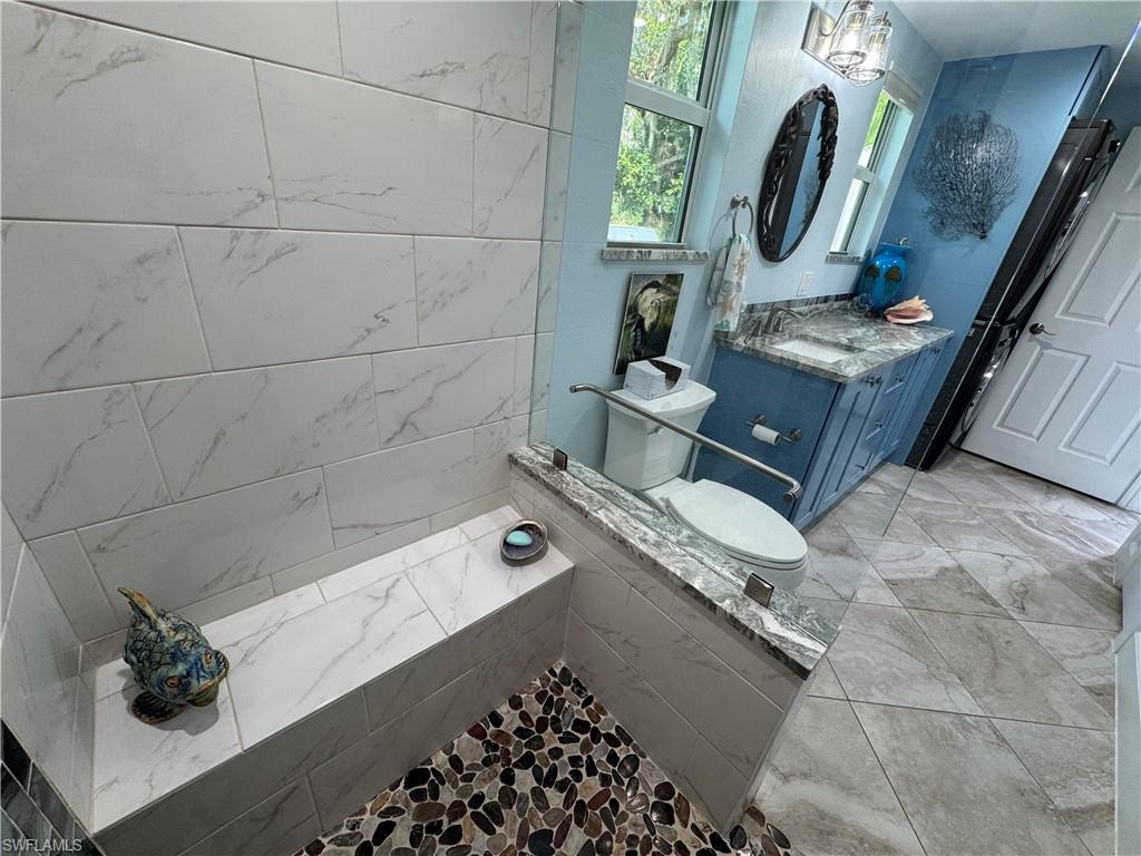 RIVERBEND MOTORCOACH RESORT - Land