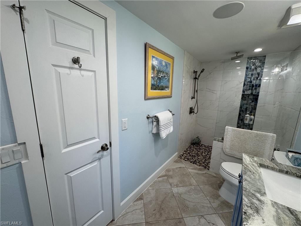 RIVERBEND MOTORCOACH RESORT - Land