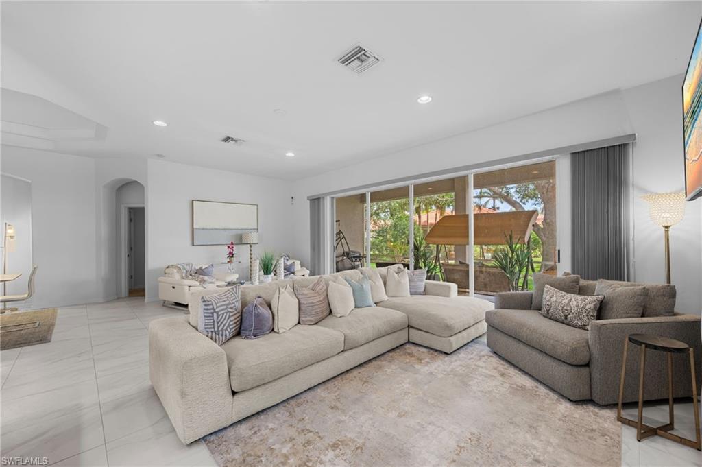 CASA DEL LAGO - Residential