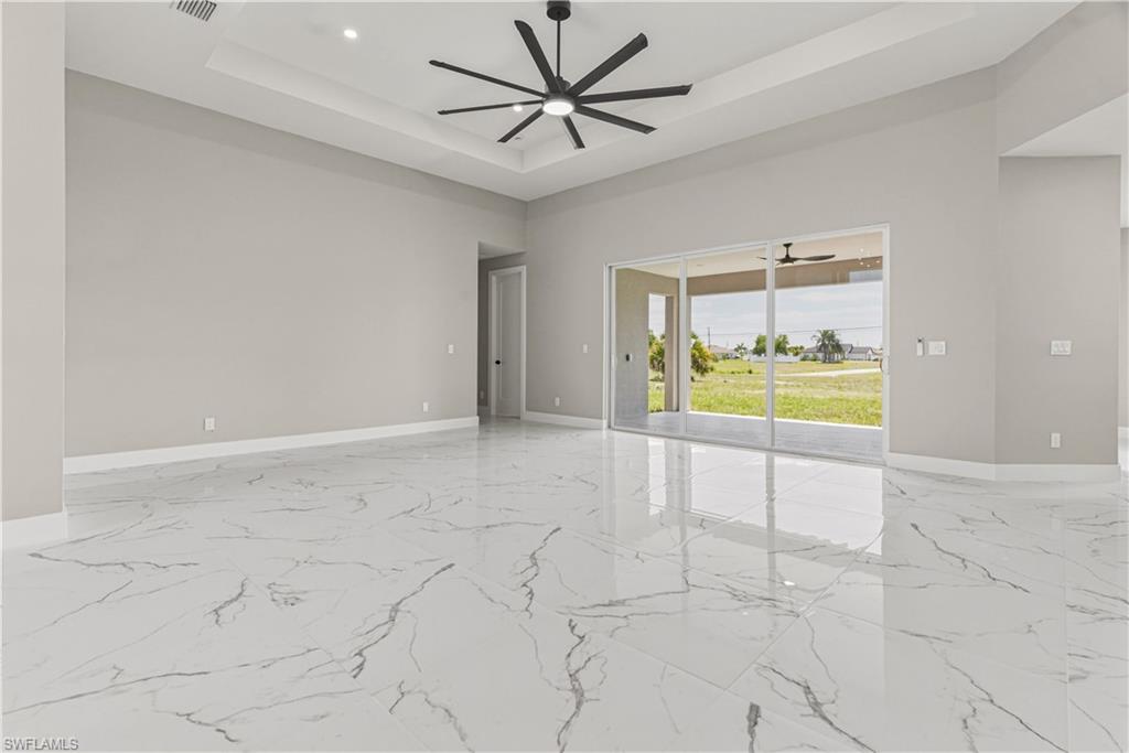 CAPE CORAL - Residential