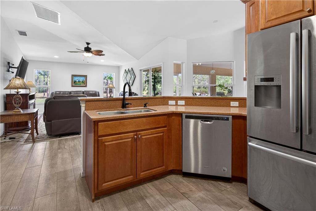 GOLDEN GATE ESTATES - Residential