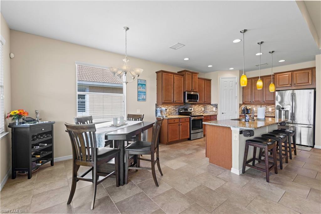 BANYAN BAY - Residential