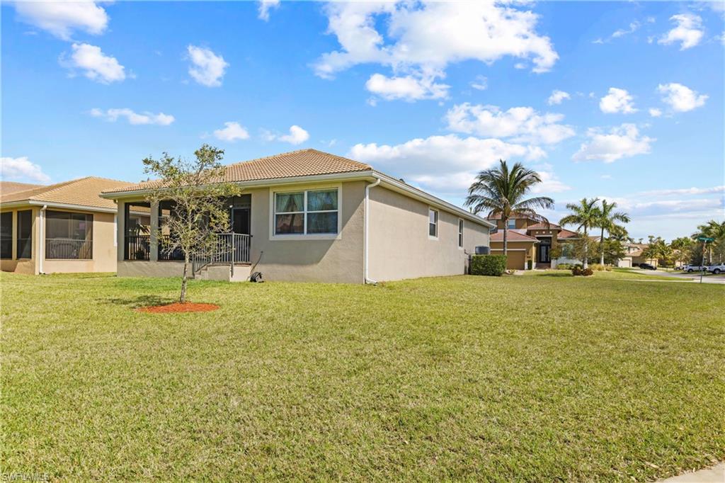 BANYAN BAY - Residential