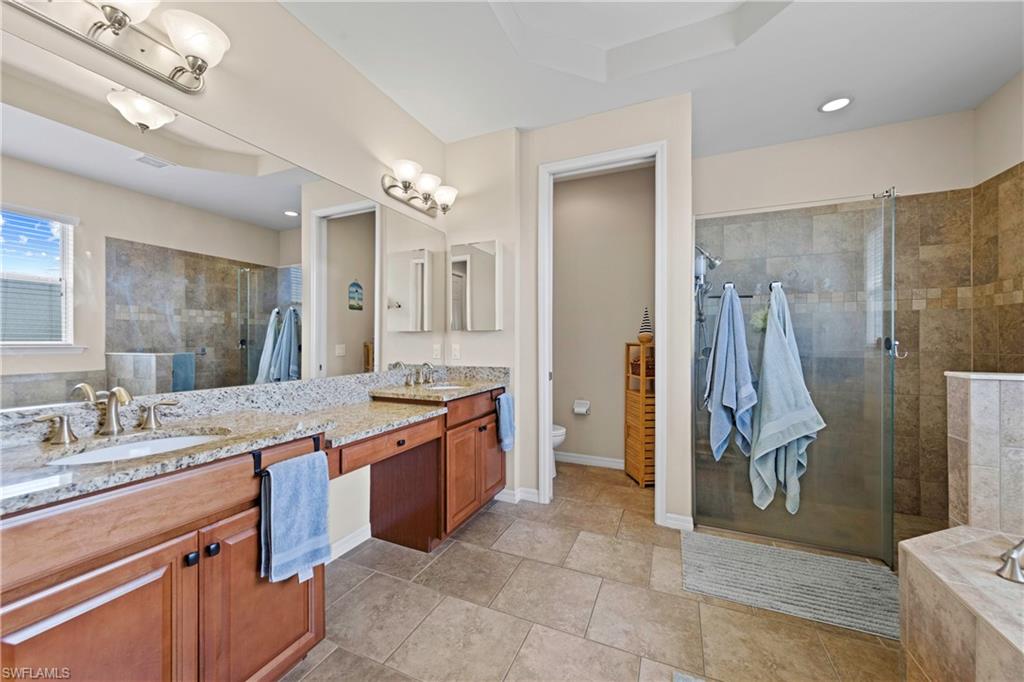 BANYAN BAY - Residential