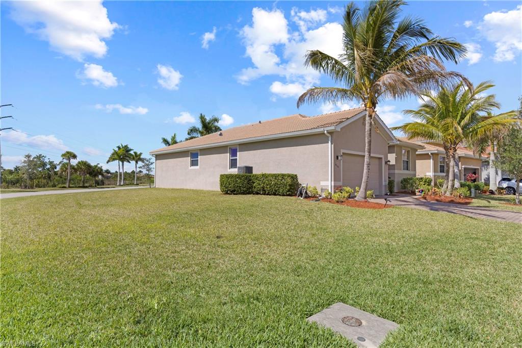 BANYAN BAY - Residential