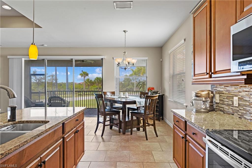 BANYAN BAY - Residential