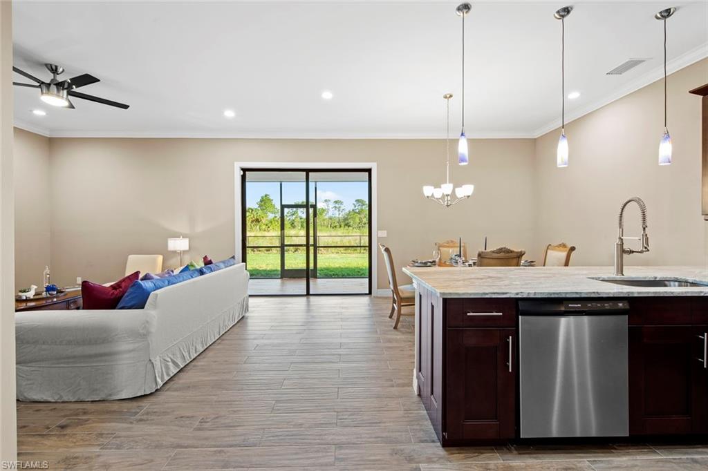 GOLDEN GATE ESTATES - Residential