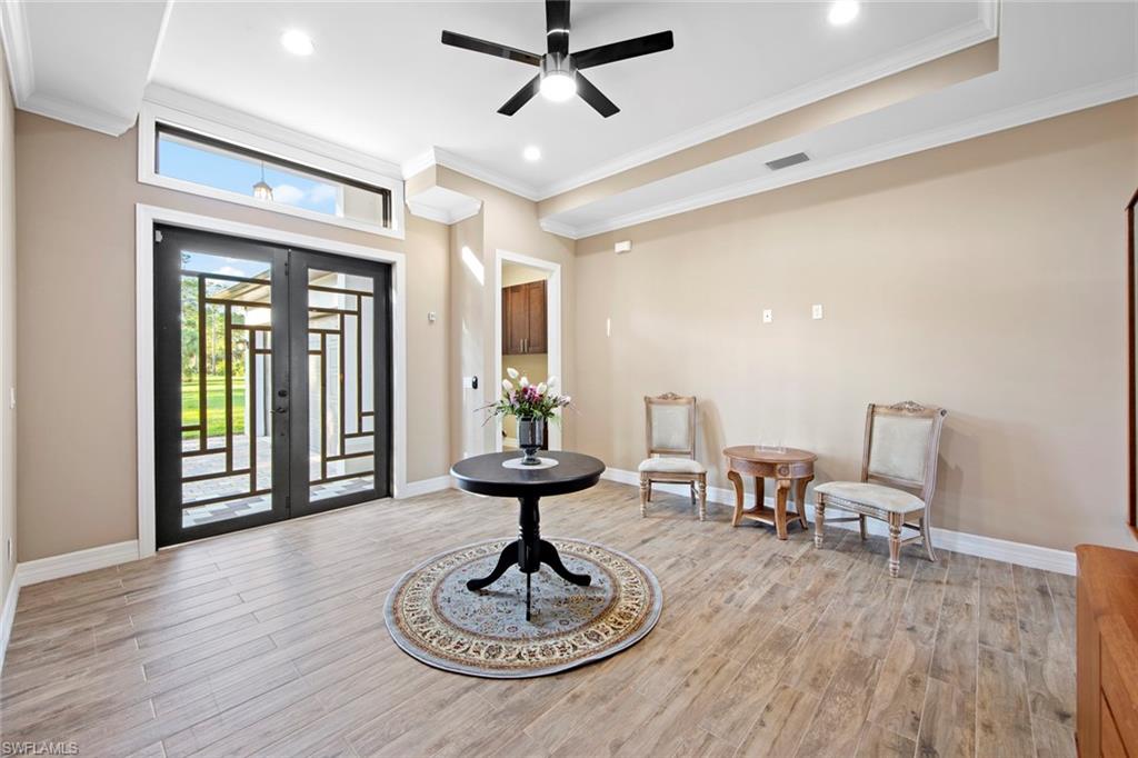 GOLDEN GATE ESTATES - Residential