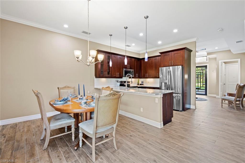 GOLDEN GATE ESTATES - Residential