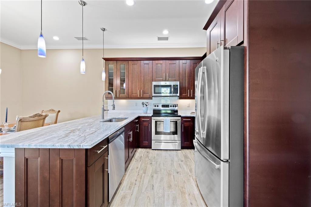 GOLDEN GATE ESTATES - Residential