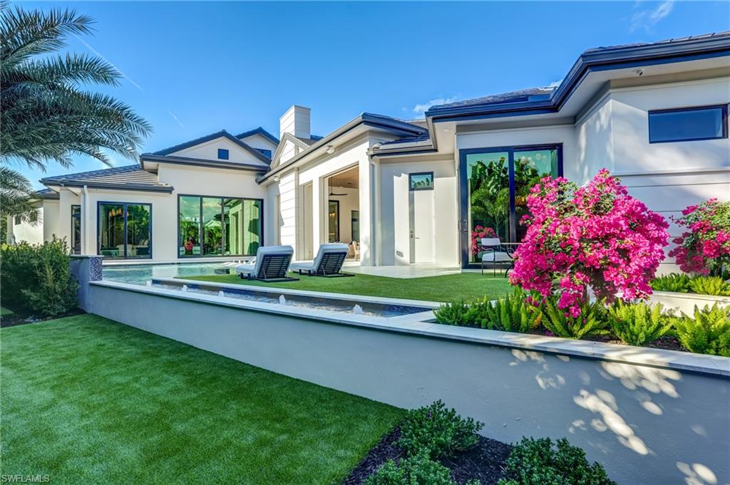 MOORINGS - Residential