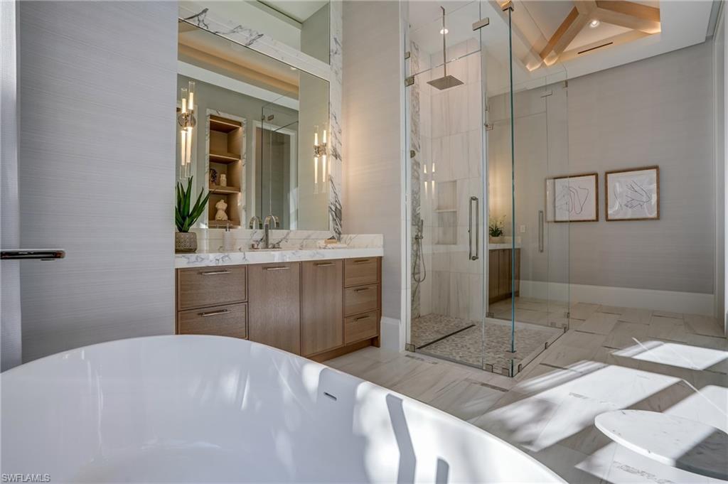 MOORINGS - Residential