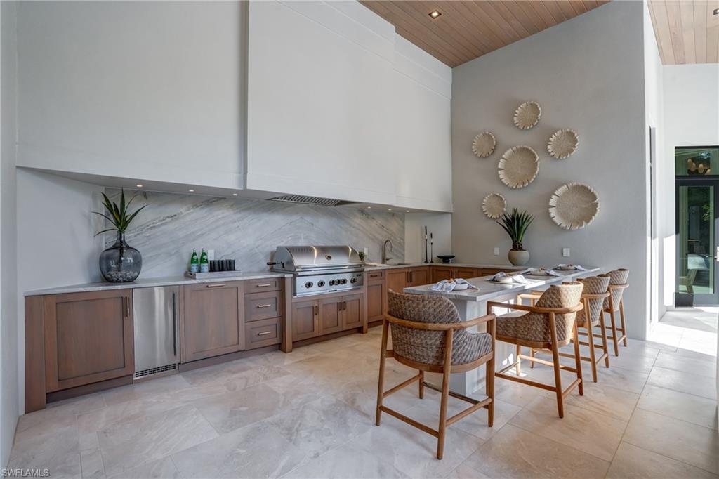 MOORINGS - Residential