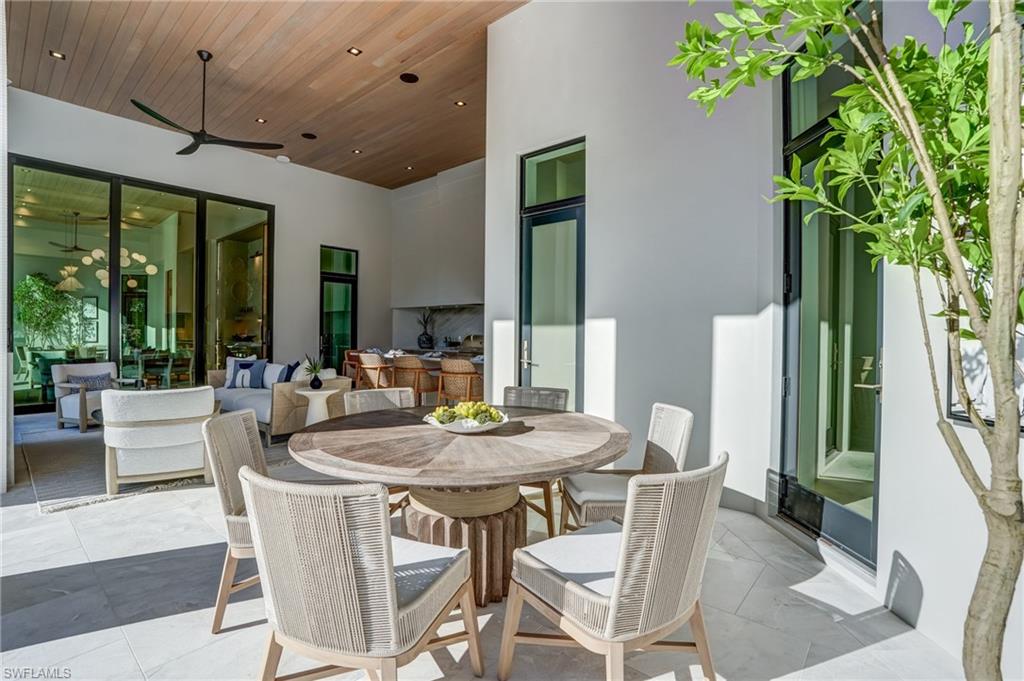 MOORINGS - Residential