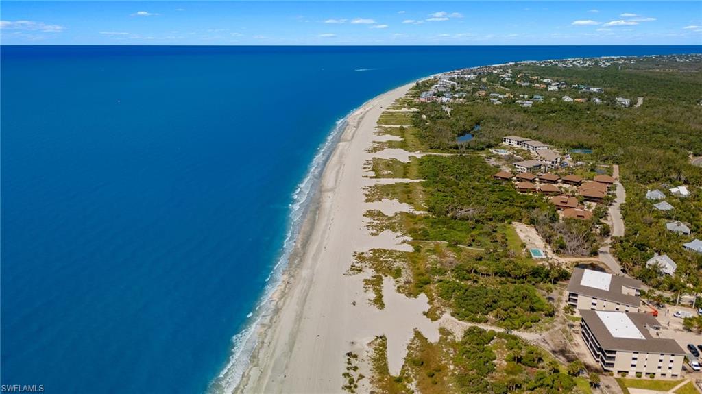 CLAMSHELL CONDO - Land