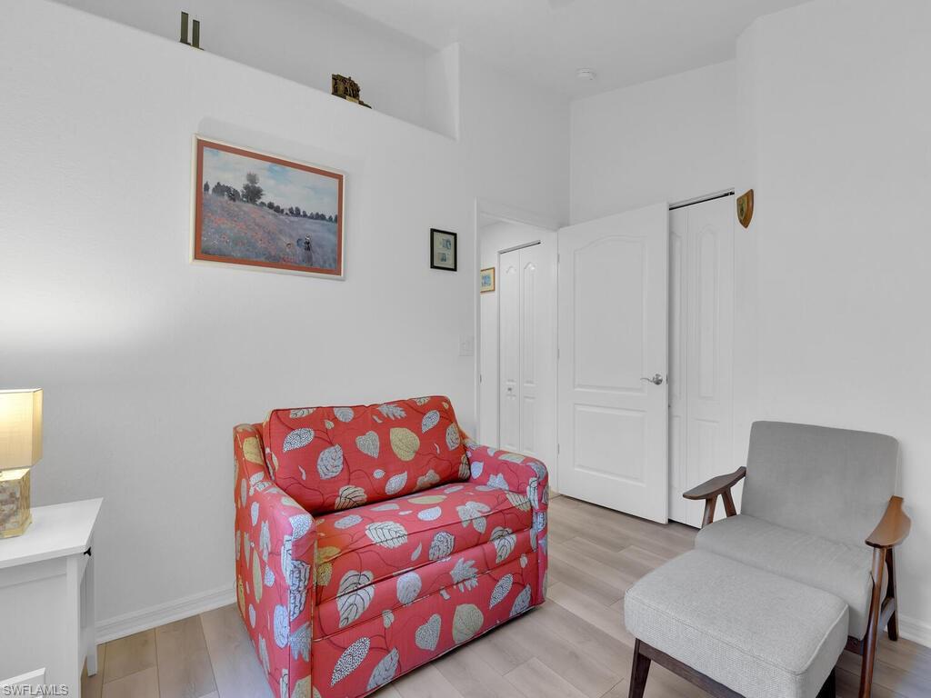 IBIS COVE - Residential