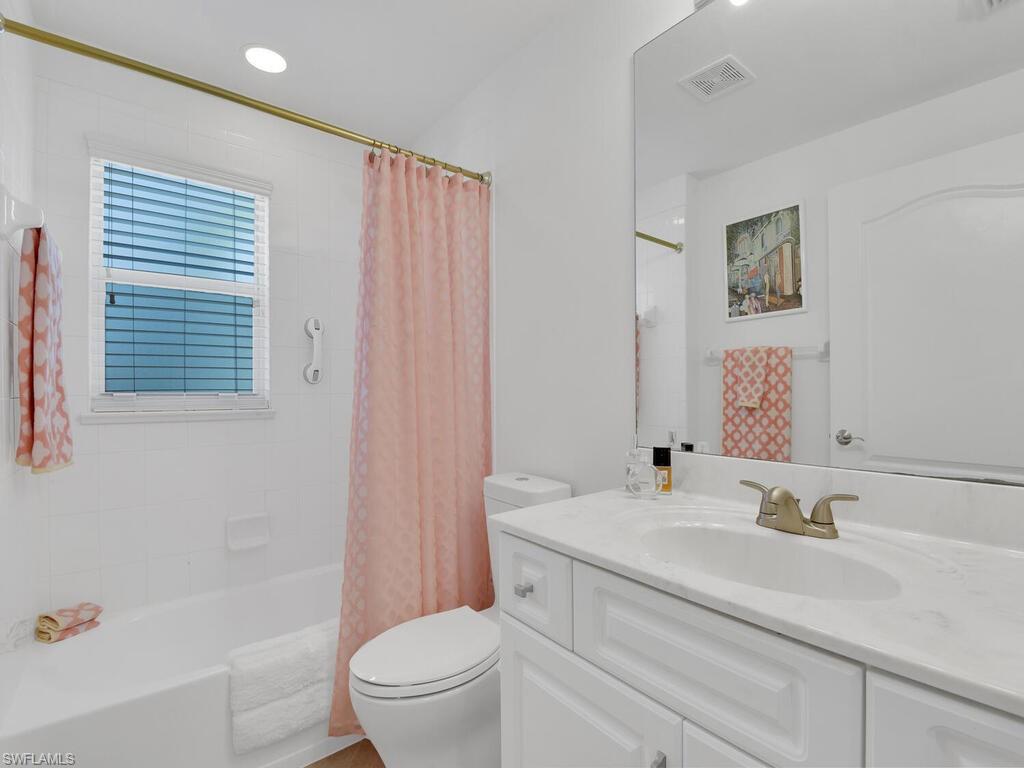 IBIS COVE - Residential