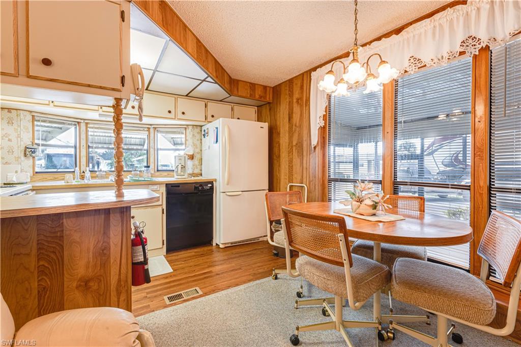 IMPERIAL WILDERNESS - Residential