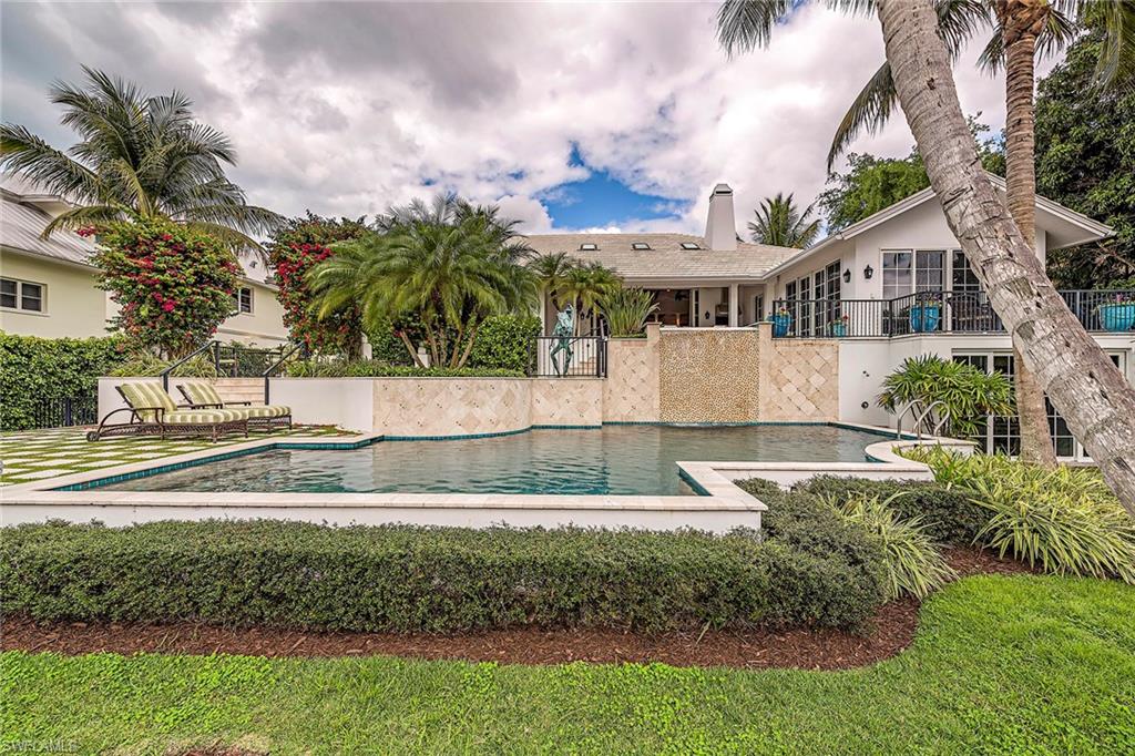 AQUALANE SHORES - Residential