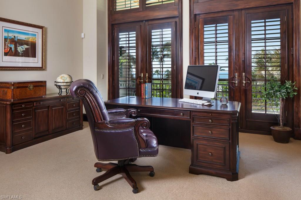 BAREFOOT BEACH - Residential