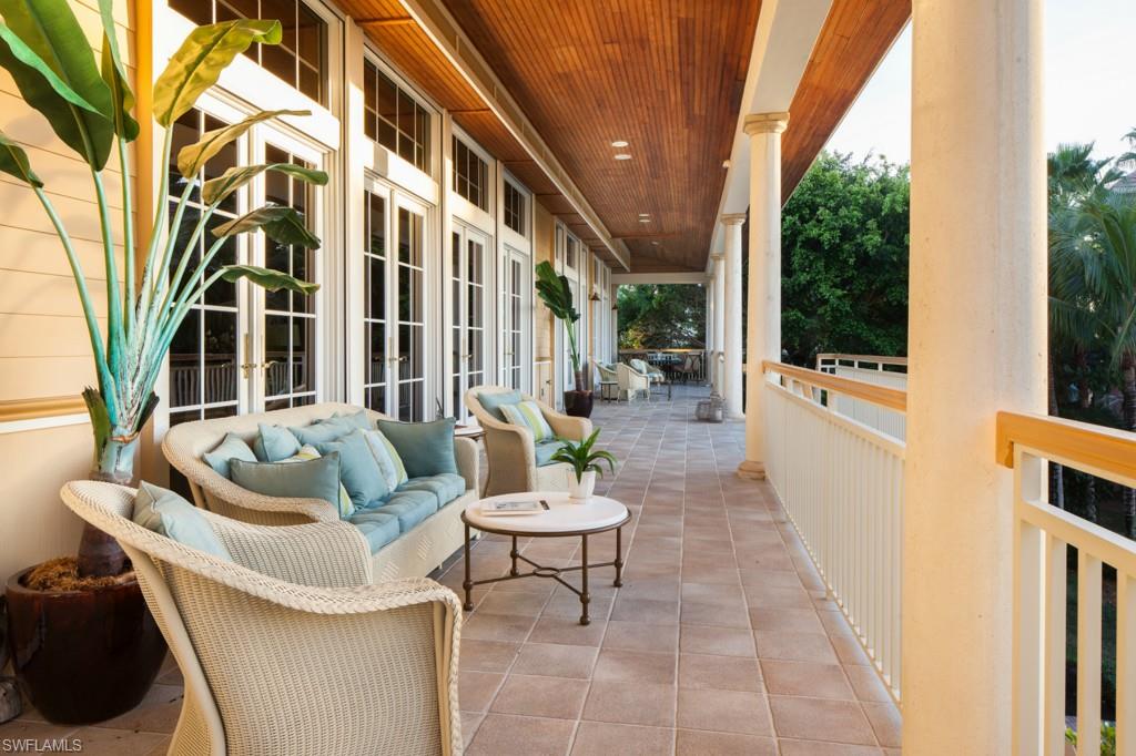 BAREFOOT BEACH - Residential