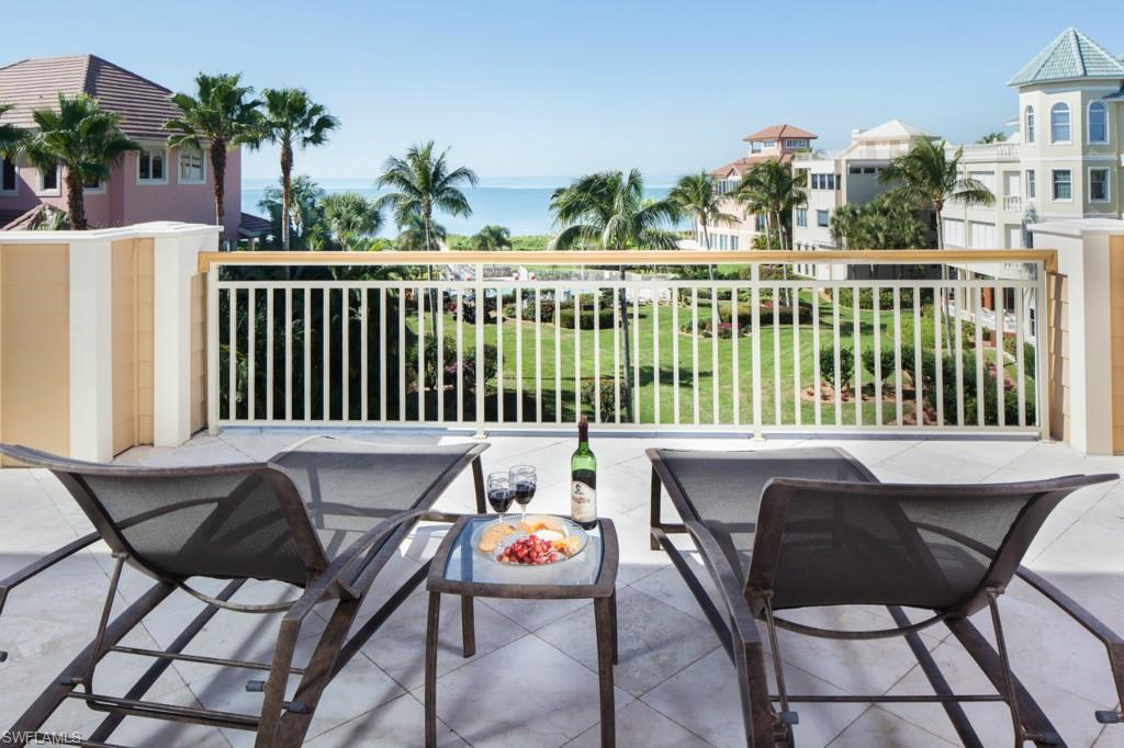 BAREFOOT BEACH - Residential