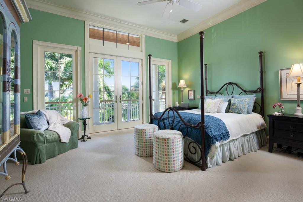 BAREFOOT BEACH - Residential