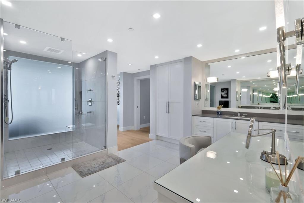 KALEA BAY TOWER 100 - Residential