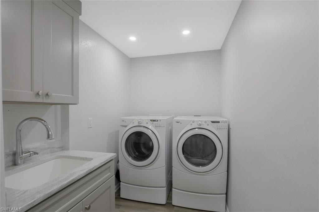 MARCO BEACH - Residential