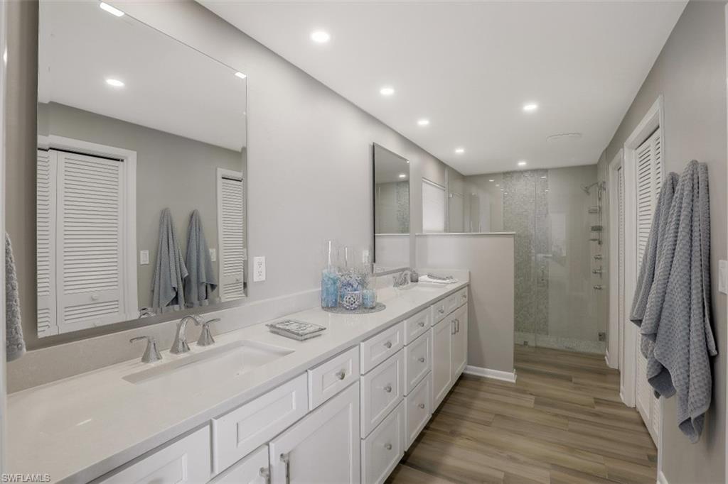 MARCO BEACH - Residential