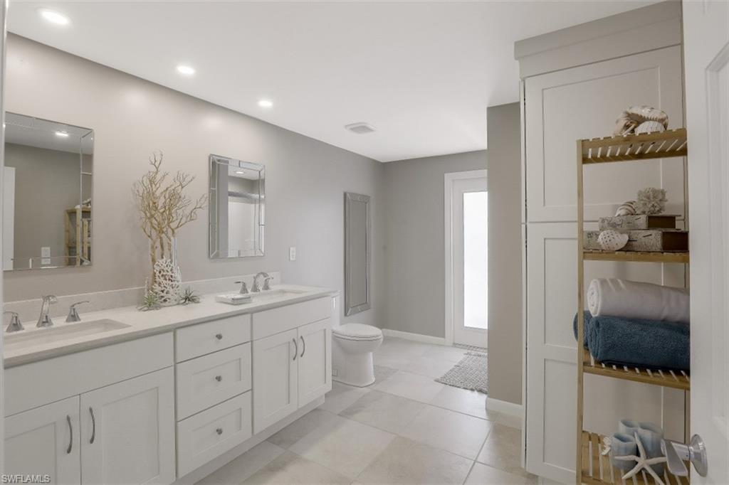 MARCO BEACH - Residential