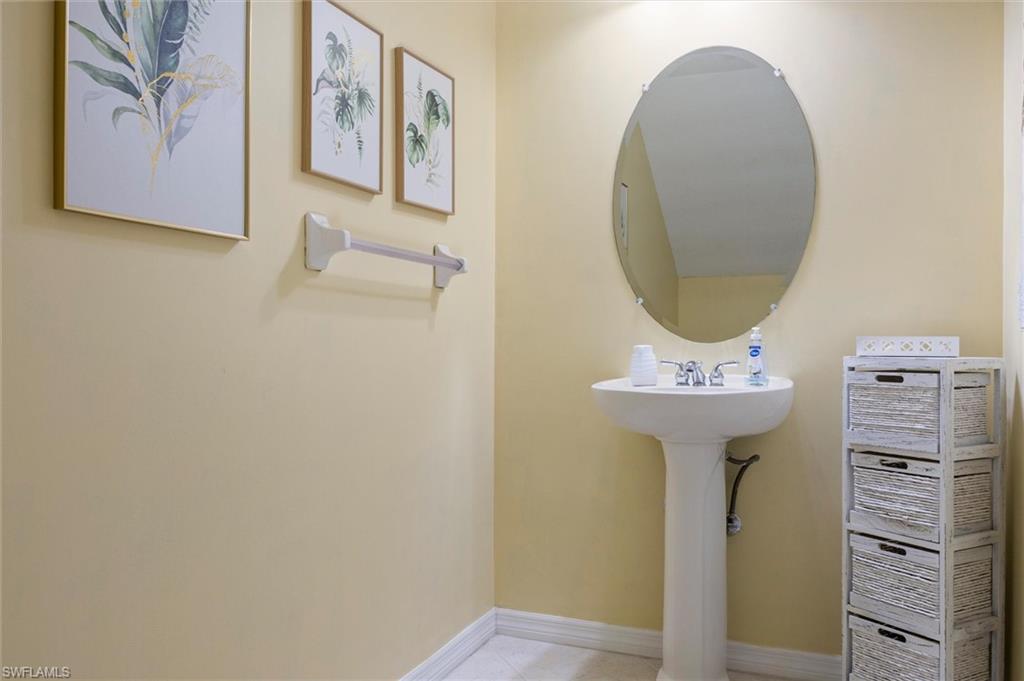 COTTONWOOD BEND - Residential Lease