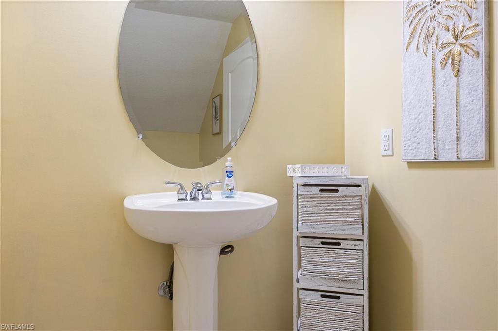 COTTONWOOD BEND - Residential Lease