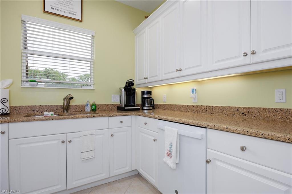 COTTONWOOD BEND - Residential Lease