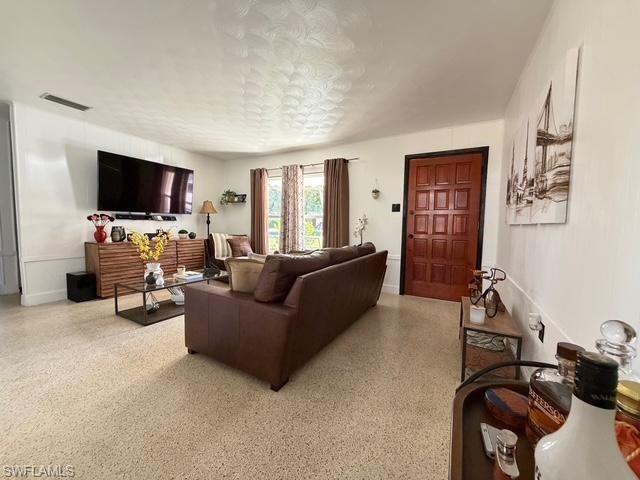 KLINE MANOR - Residential