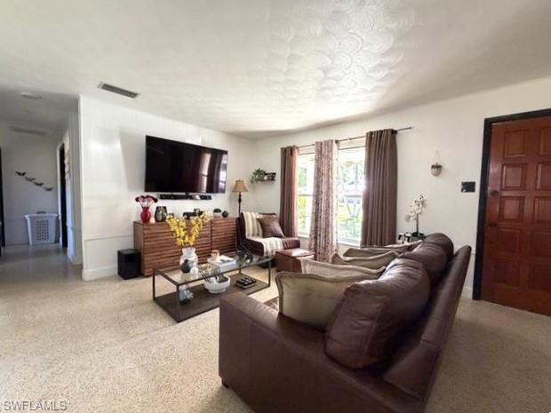 KLINE MANOR - Residential