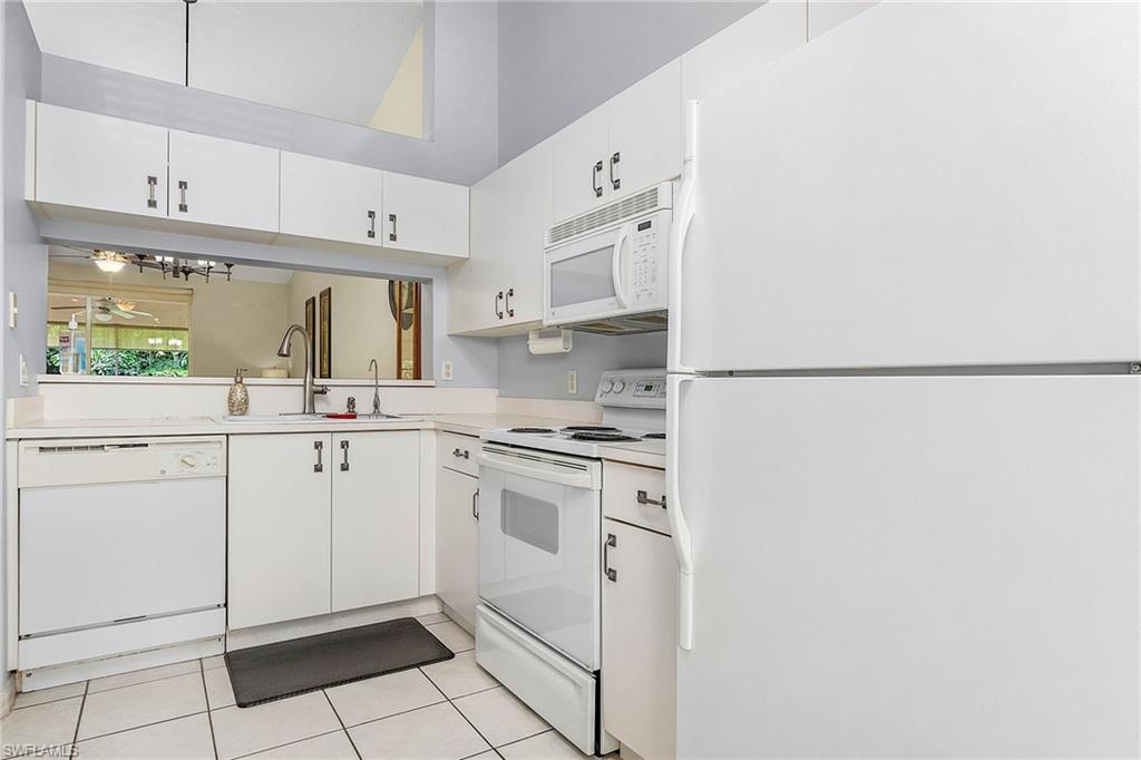 HUNTINGTON LAKES - Residential