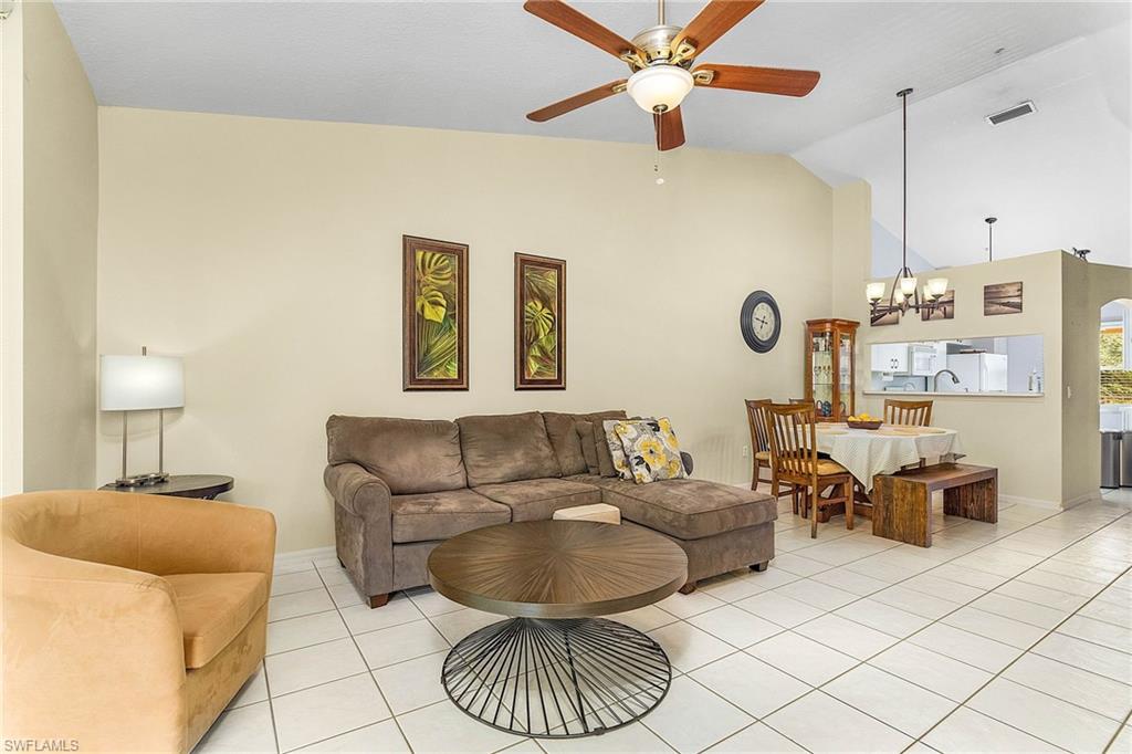 HUNTINGTON LAKES - Residential