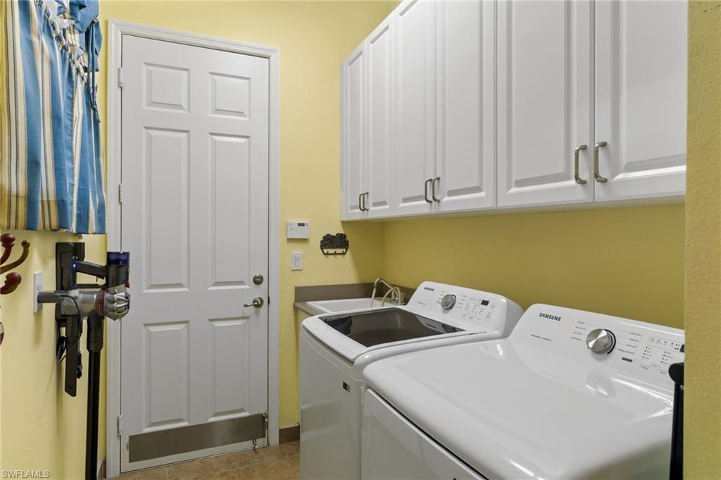 STONECREEK - Residential