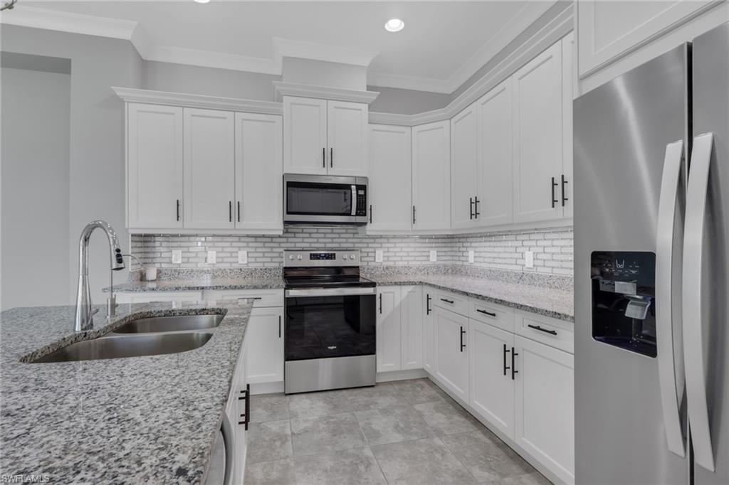 ISLES OF COLLIER PRESERVE - Residential